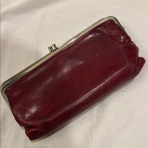 HOBO Lauren Clutch Wallet, winterberry